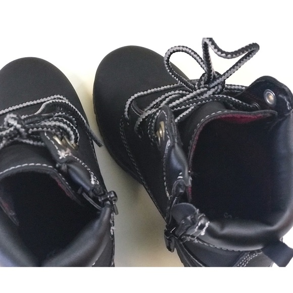 Children Boys Black Walking Boots New! - Picture 6 of 8